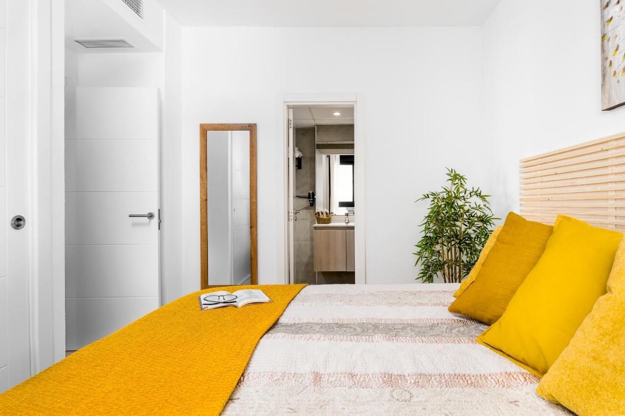 Apartamento Deluxe Con Piscina, Terraza & Parking Málaga Dış mekan fotoğraf