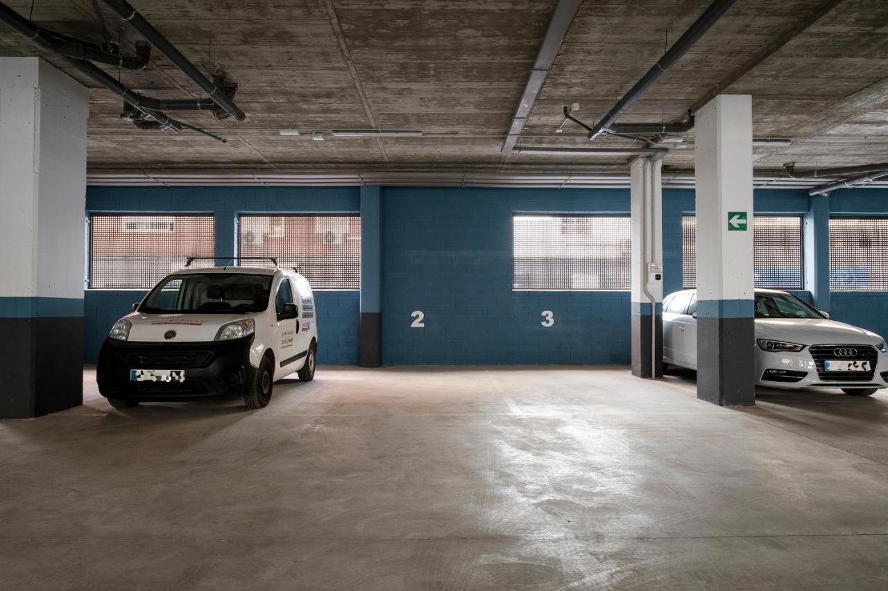 Apartamento Deluxe Con Piscina, Terraza & Parking Málaga Dış mekan fotoğraf
